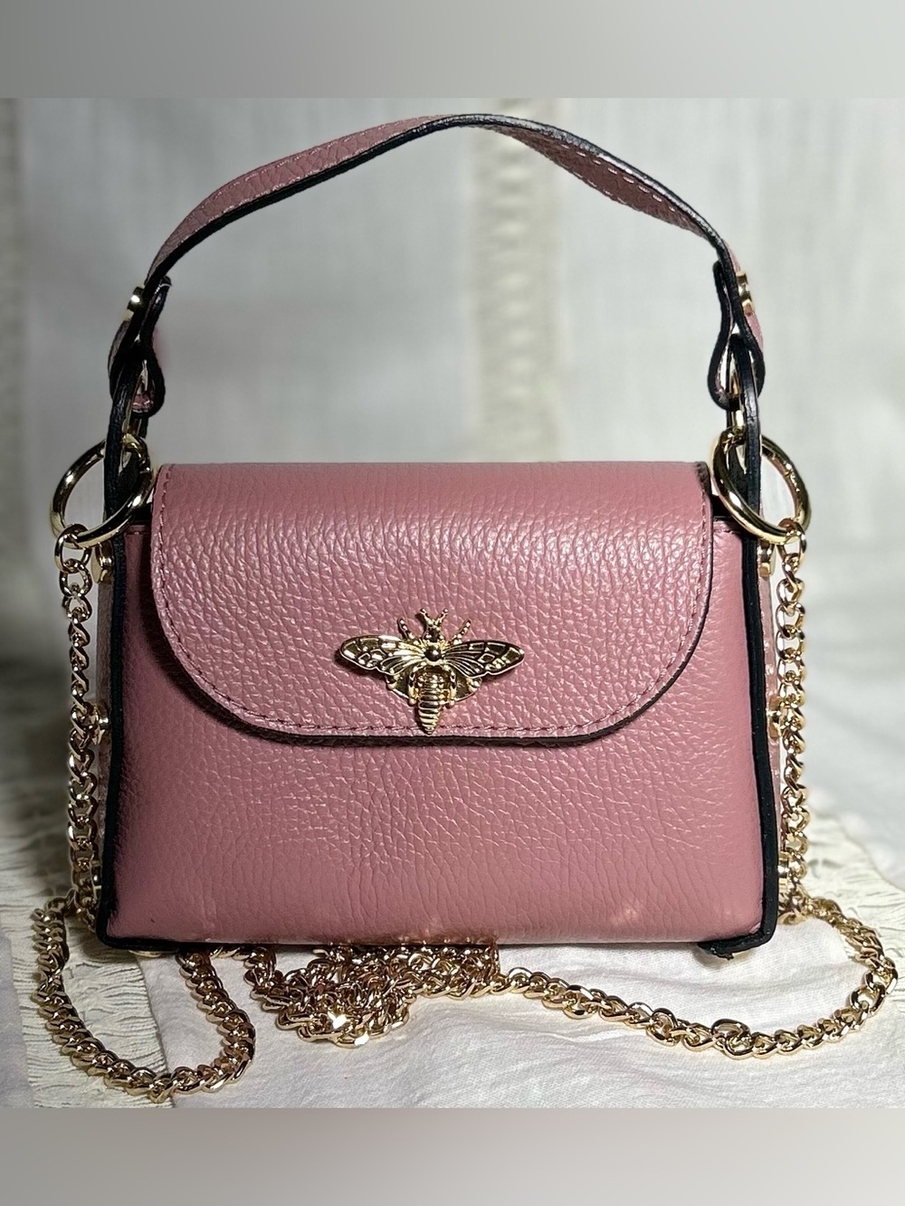 Vera Pelle Made in Italy Rose Leather Crossbody Purse with Bee Stinger Clasp